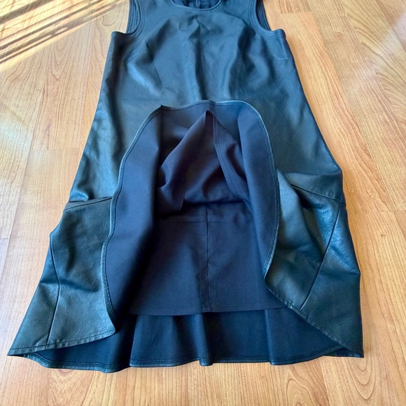 Bloomingdales BCBGMAXAZRIA Women’s Sheridan Faux Leather Sleeveless Black SizeXS - Picture 7 of 12